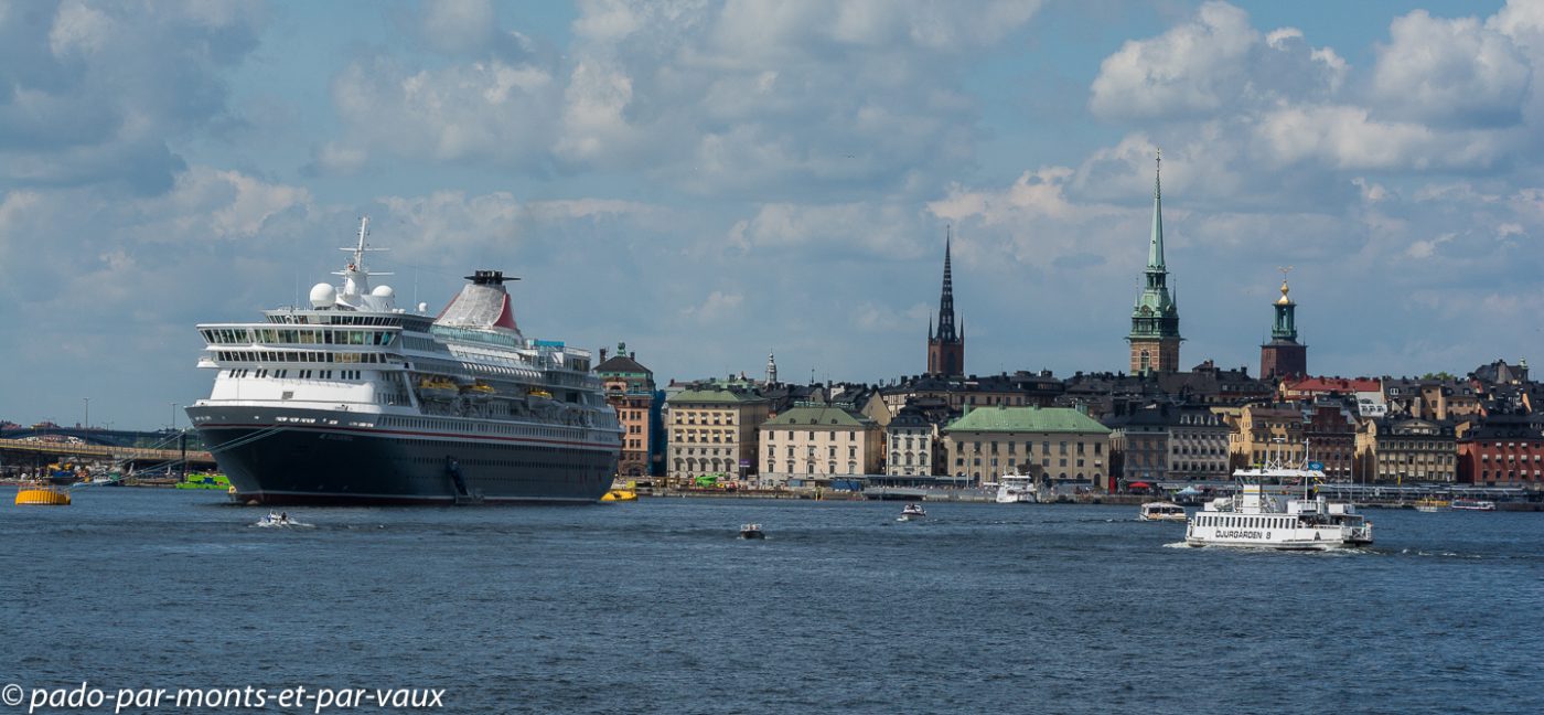 Stockholm - en bateau vers Vaxholm Stockholm - en bateau vers Vaxholm