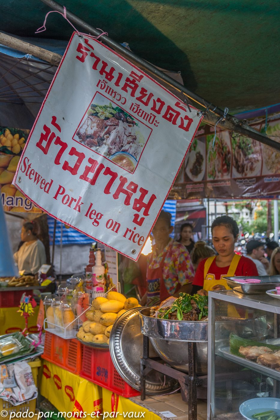  Chatuchak weekend market
