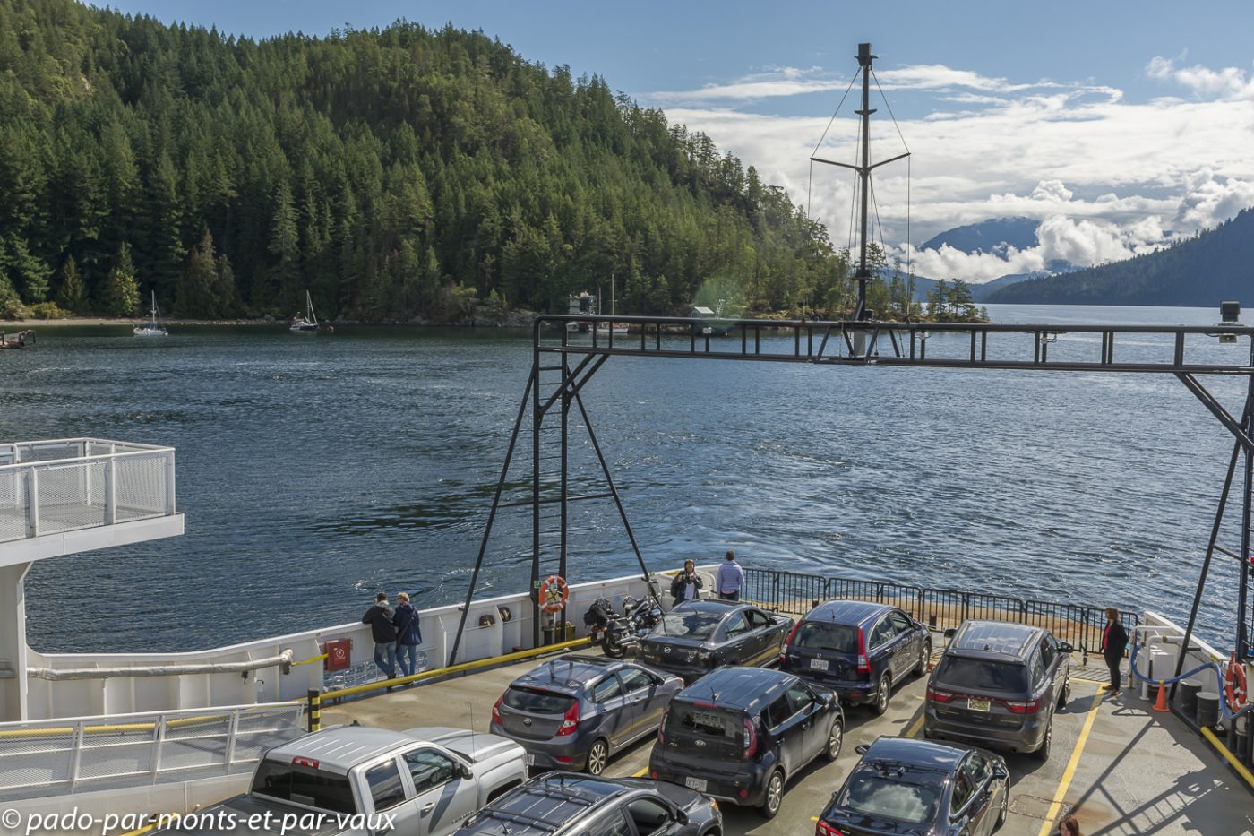 Ferry Saltery Bay - Earls Cove Ferry Saltery Bay - Earls Cove