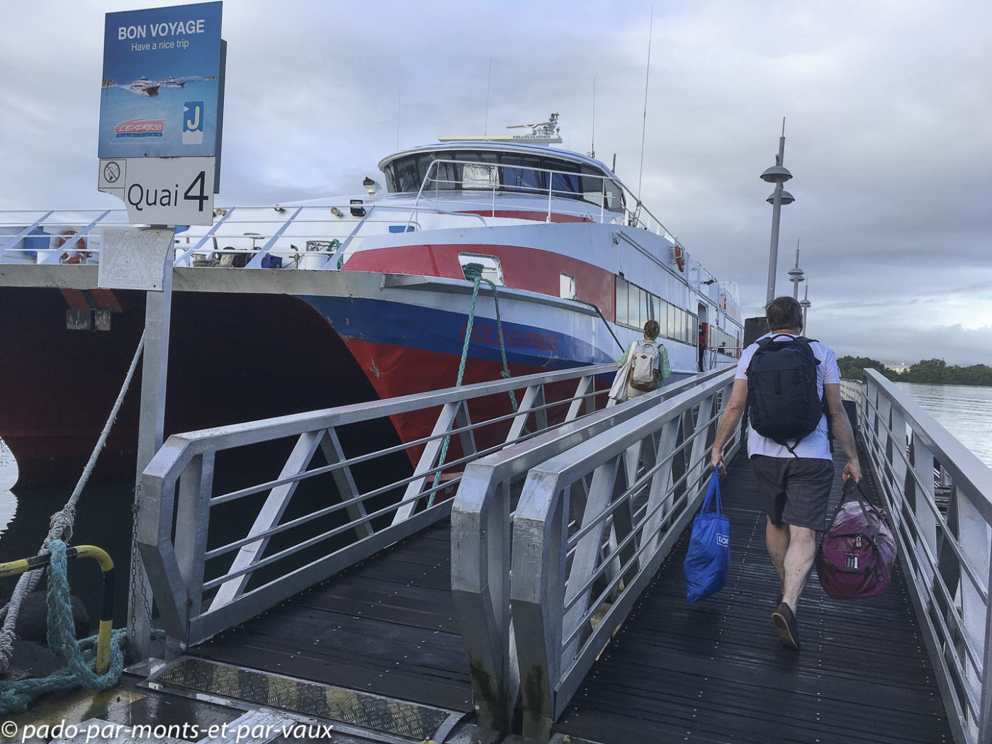 2021-Embarquement pour Marie Galante Embarcadère pour les îles