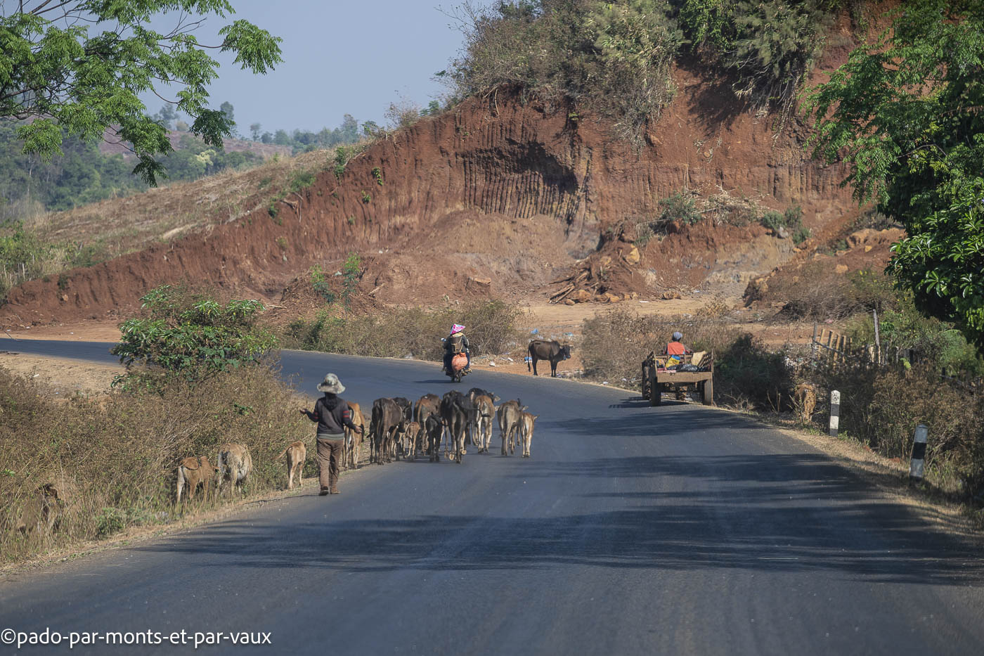 route de Lalay route de Lalay