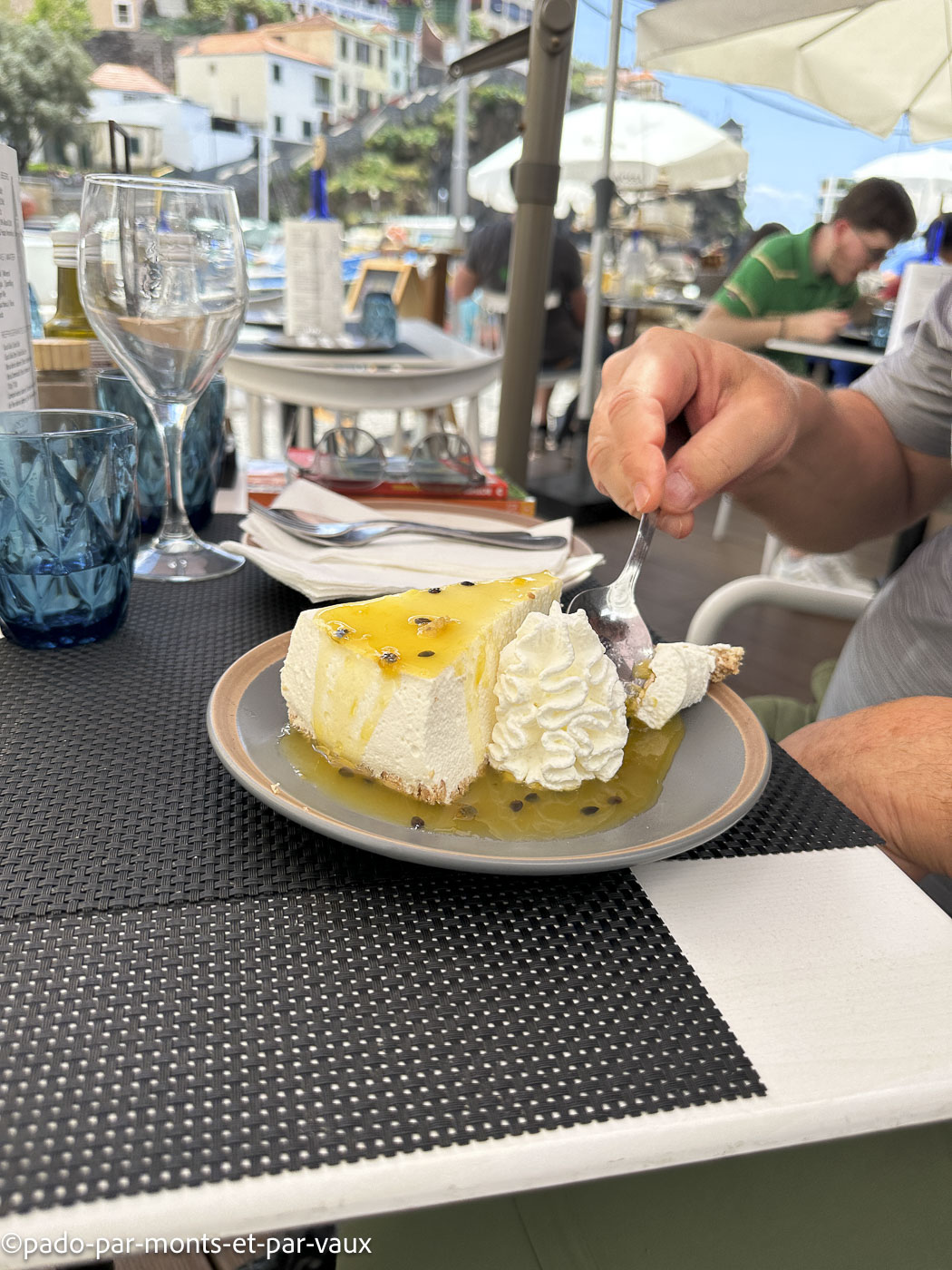 Camara dos lobos-cheese cake passion Camara dos lobos-cheese cake passion